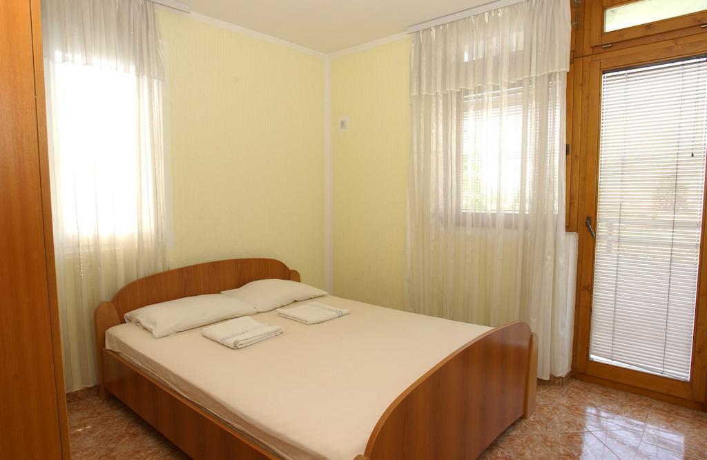 Rooms & Apartments Anka Bar Chambre photo