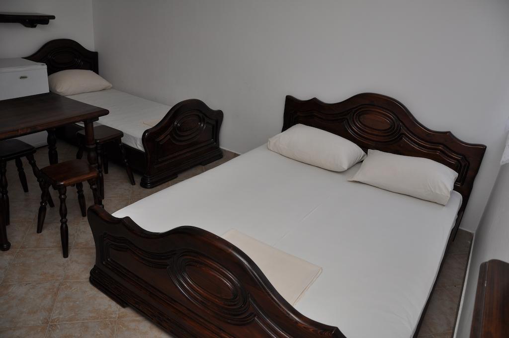 Rooms & Apartments Anka Bar Chambre photo