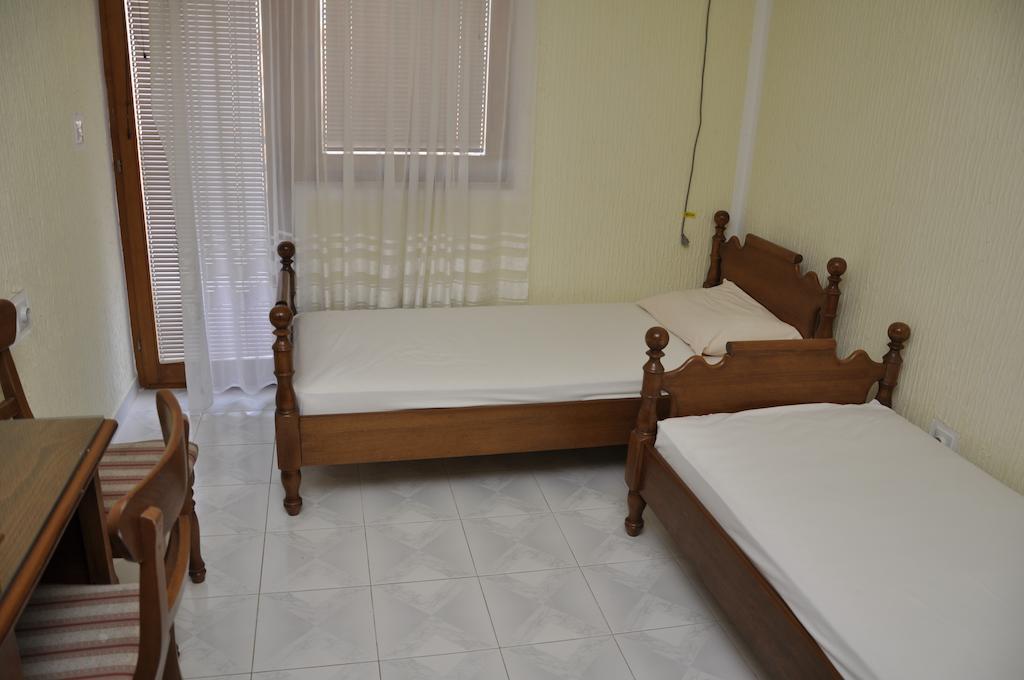 Rooms & Apartments Anka Bar Chambre photo