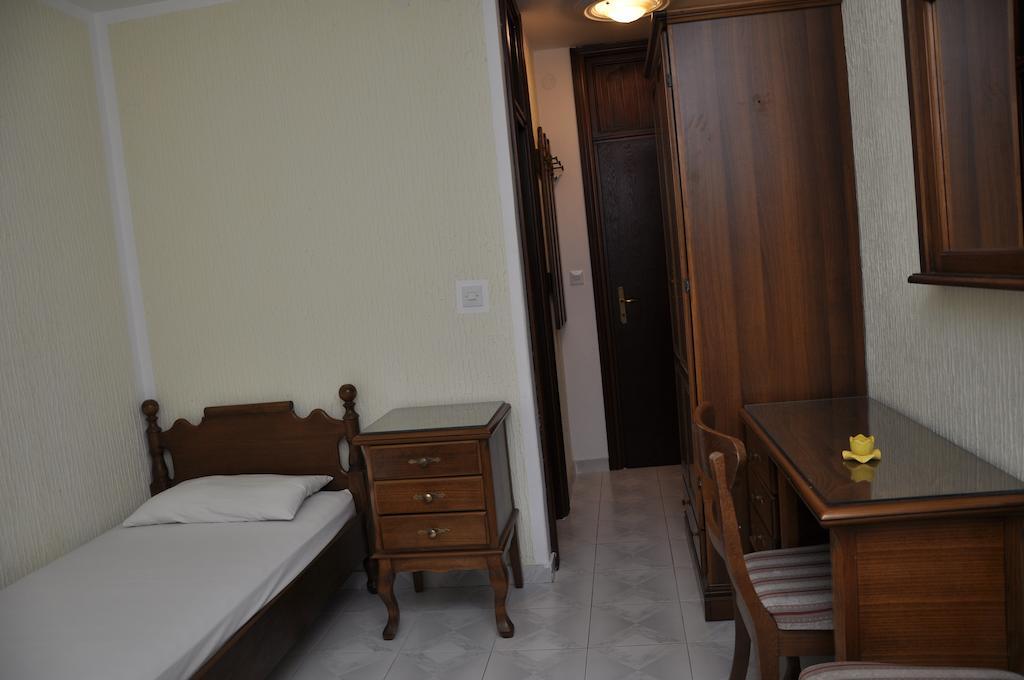 Rooms & Apartments Anka Bar Chambre photo