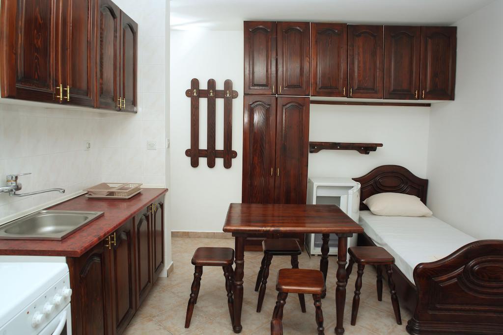 Rooms & Apartments Anka Bar Chambre photo